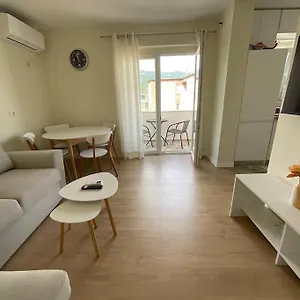 Apartment Spring In Albania